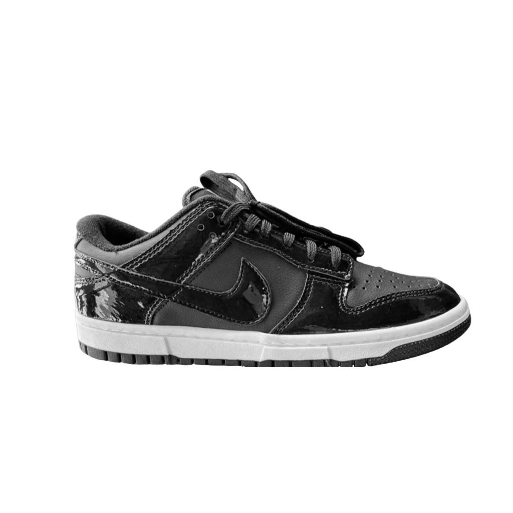 Nike SB Dunk Preto Verniz